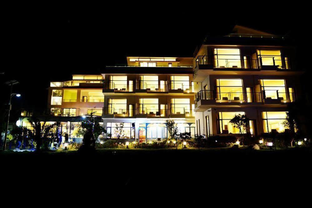 Dengchuan Magpies Habitat Erhai Resort Hotel المظهر الخارجي الصورة