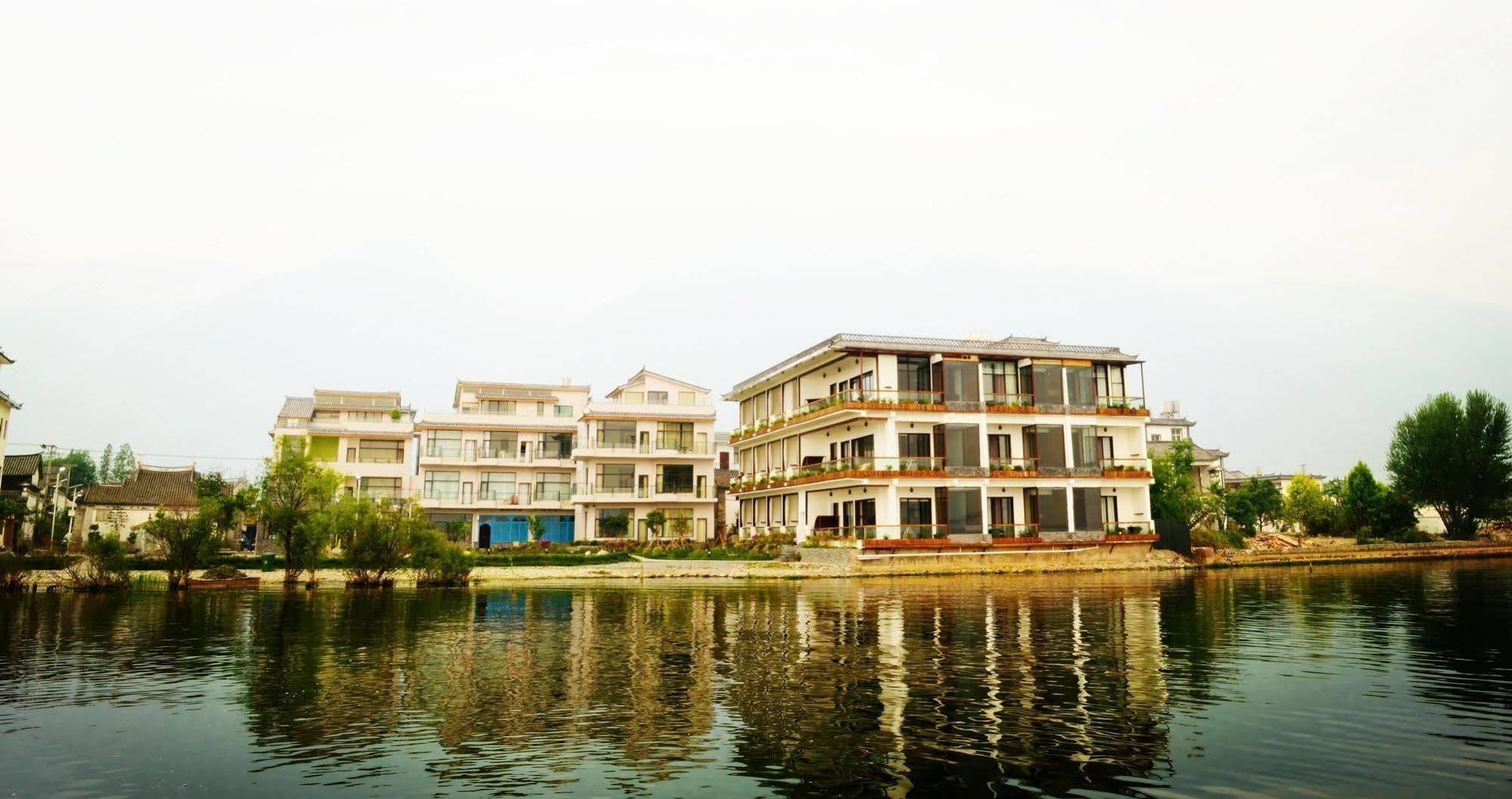 Dengchuan Magpies Habitat Erhai Resort Hotel المظهر الخارجي الصورة